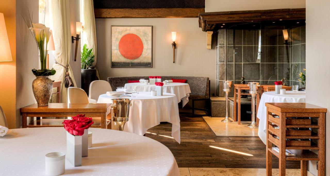 Victor'S Residenz-Hotel Schloss Berg Nennig Esterno foto Restaurant "Le Clos du Bois"