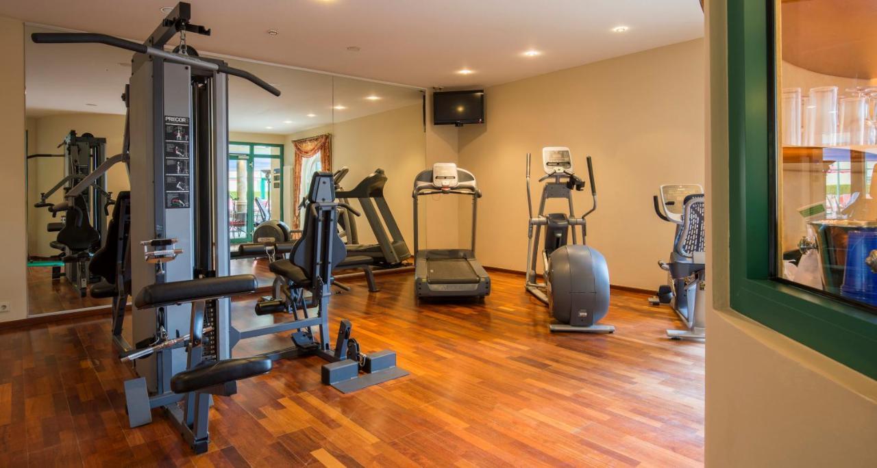 Victor'S Residenz-Hotel Schloss Berg Nennig Esterno foto A gym