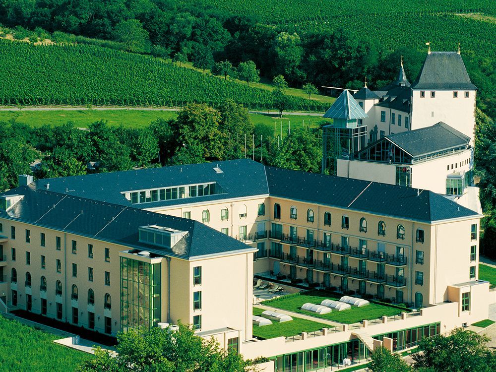 Victor'S Residenz-Hotel Schloss Berg Nennig Esterno foto The German Wine Hotel